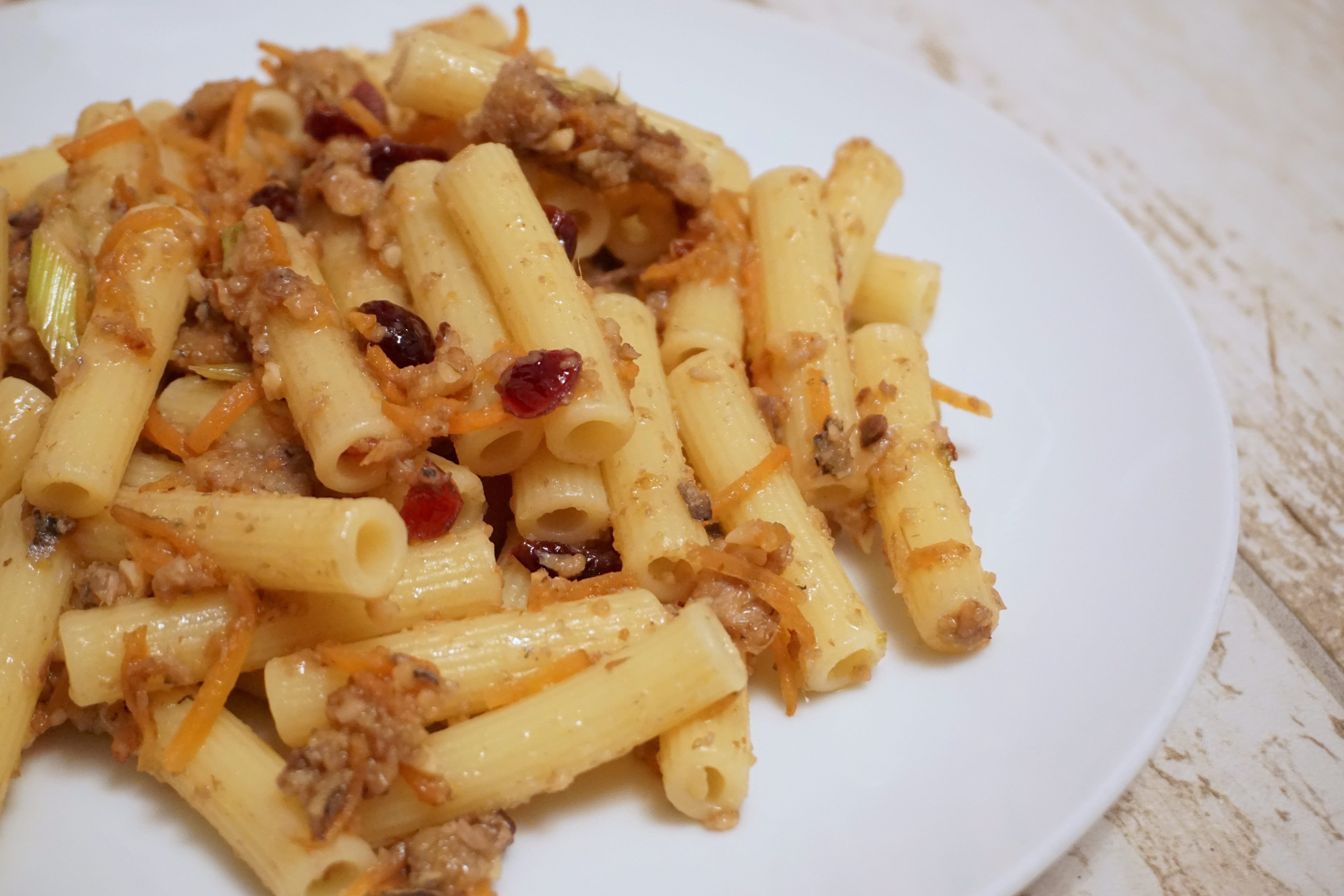 PASTA CON LE SARDE e finocchietto selvatico | ricetta siciliana facilissima