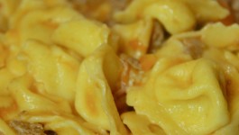 Cappelletti con ragù di zucca