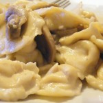 Cappelletti in salsa di funghi