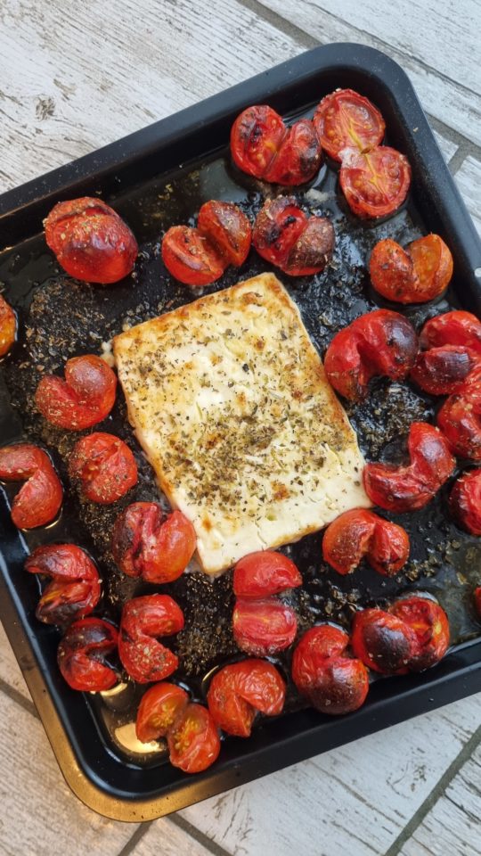 FETA AL FORNO CON POMODORINI, facilissima e super golosa - Le Ricette ...